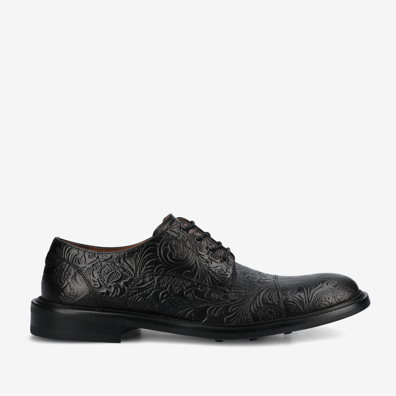 The Rome Shoe in Noir Viejo